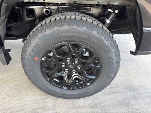 Agate Black Metallic 2026 Ford F-150 XLT