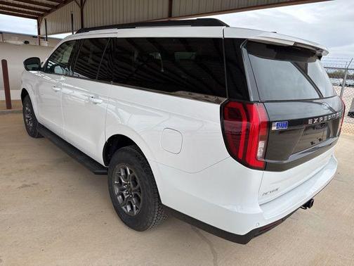 Oxford White 2026 Ford Expedition Max Active 4x2