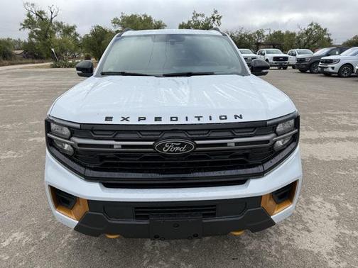 2025 Ford Expedition Tremor