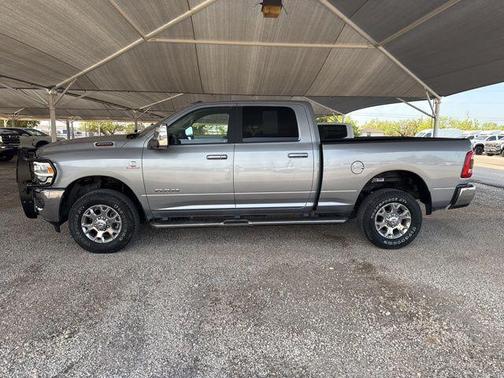 2024 RAM 2500 Laramie Crew Cab 4x4 6'4' Box