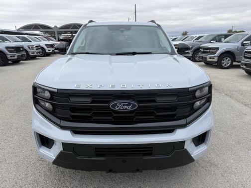 2025 Ford Expedition Max Active 4x2