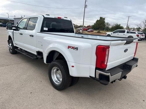 2025 Ford F-350 XLT