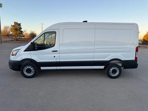Oxford White 2026 Ford Transit-250 Base