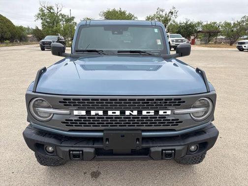 Azure Gray Metallic Tri-Coat 2025 Ford Bronco Badlands