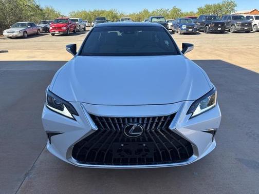 2025 Lexus ES 350 Base