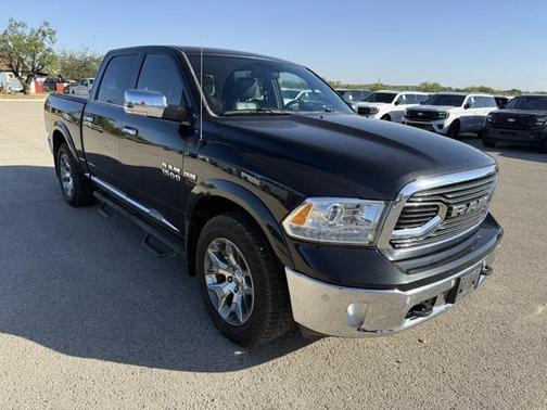 2017 RAM 1500 Limited Crew Cab 4x4 5'7' Box