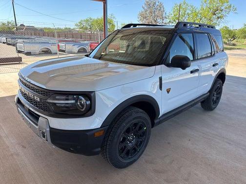Oxford White 2026 Ford Bronco Sport Badlands