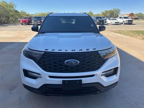 2024 Ford Explorer ST-Line