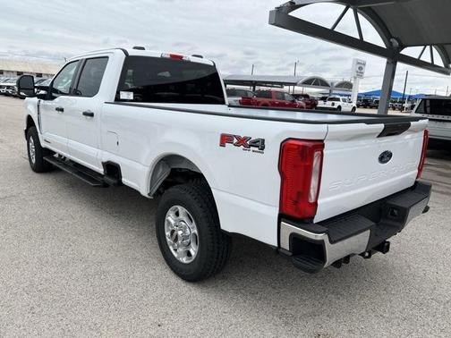 2025 Ford F-350 XLT