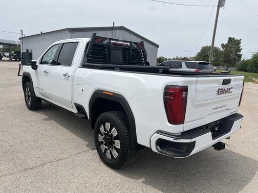 2024 GMC Sierra 2500 Denali