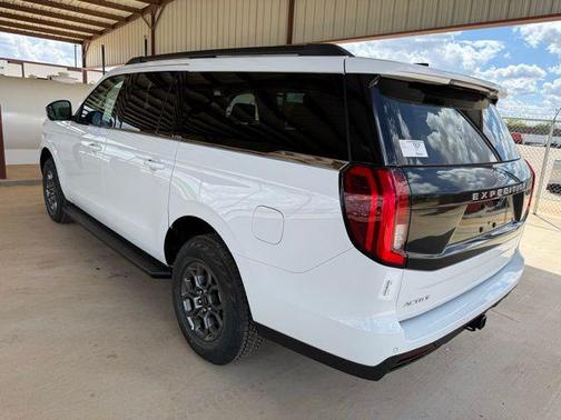 Oxford White 2026 Ford Expedition Max Active 4x2