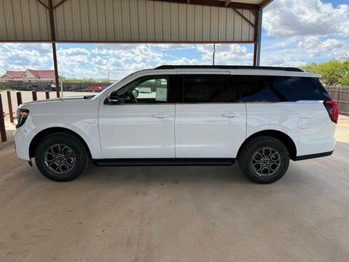Oxford White 2026 Ford Expedition Max Active 4x2