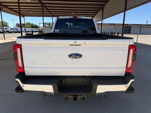 Star White Metallic Tri-Coat 2026 Ford F-350 Lariat