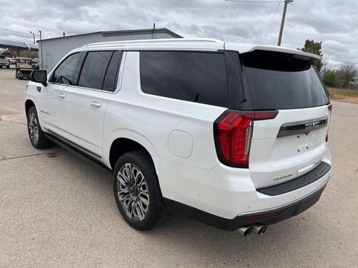 2023 GMC Yukon XL Denali Ultimate
