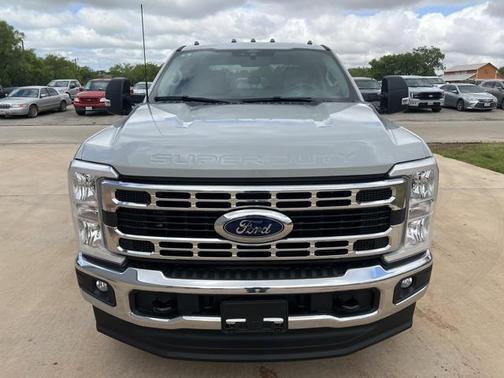 2025 Ford F-350 XLT