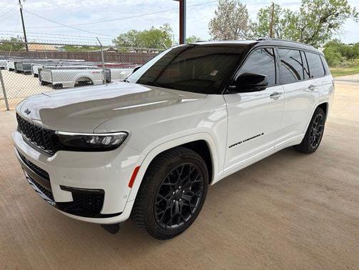 Bright White Clearcoat 2023 Jeep Grand Cherokee L Summit Reserve