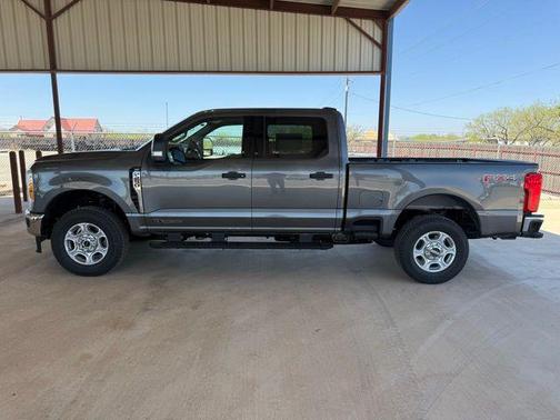 Carbonized Gray Metallic 2026 Ford F-250 XLT