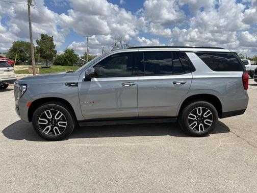 2023 GMC Yukon 4WD AT4