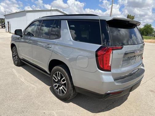 2023 GMC Yukon 4WD AT4