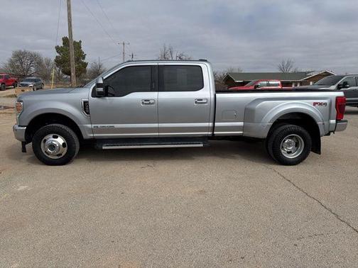 2022 Ford F-350 Lariat