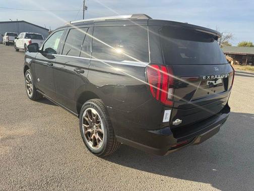 2025 Ford Expedition King Ranch