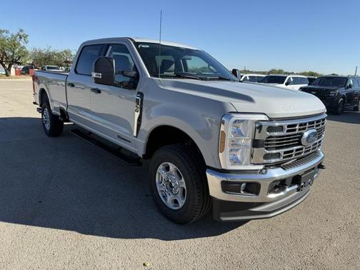 2026 Ford F-350 XLT