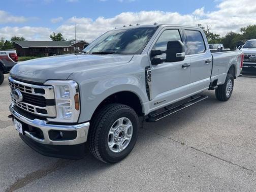 2025 Ford F-350 XLT