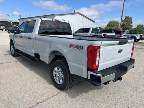 2025 Ford F-350 XLT