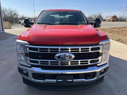 2025 Ford F-250 XLT