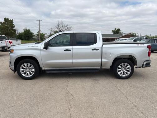 2022 Chevrolet Silverado 1500 Custom