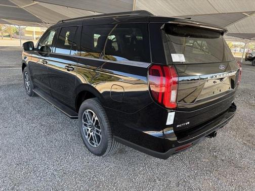 2025 Ford Expedition Max Active 4x2