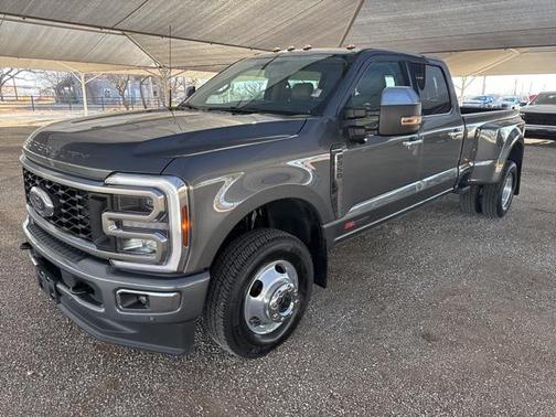 2025 Ford F-350 Platinum