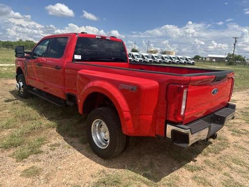 2025 Ford F-350 XLT