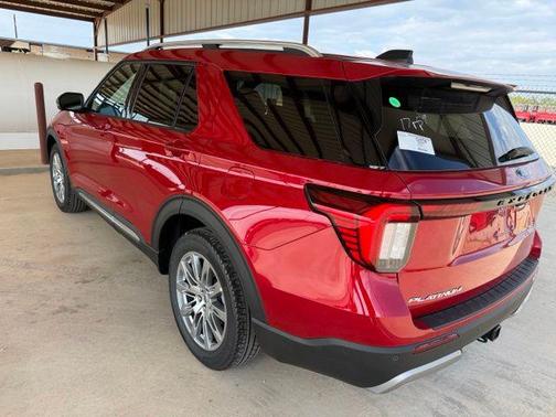 Rapid Red Metallic Tinted Clearcoat 2026 Ford Explorer Platinum