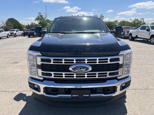 2025 Ford F-350 XLT