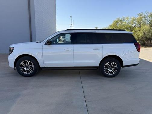 2025 Ford Expedition Max Active 4x2