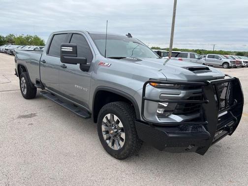 2024 Chevrolet Silverado 2500 Custom