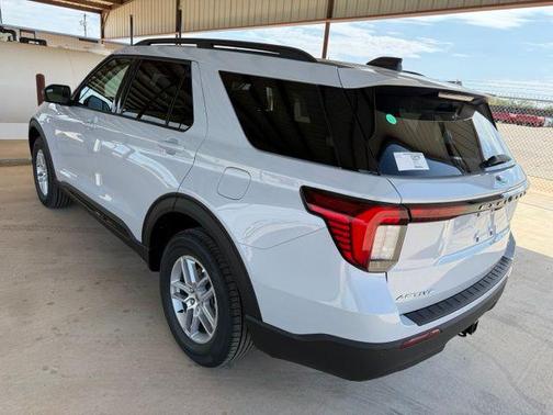 Space White Metallic 2026 Ford Explorer Active