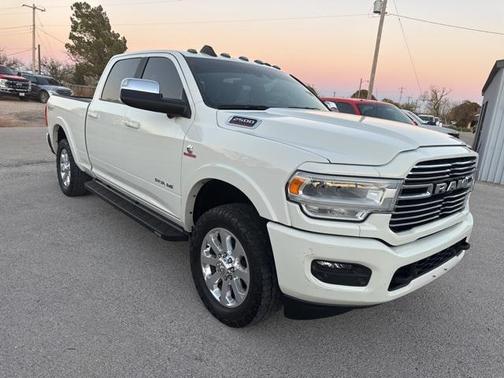 2021 RAM 2500 Laramie Crew Cab 4x4 6'4' Box