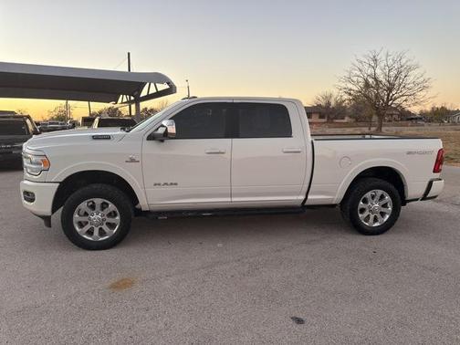 2021 RAM 2500 Laramie Crew Cab 4x4 6'4' Box
