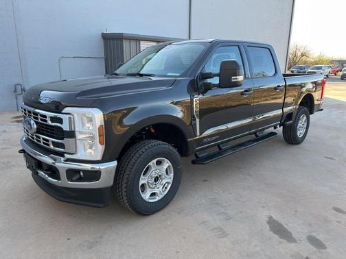 2025 Ford F-250 XLT