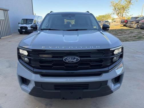 2025 Ford Expedition Max Active 4x2