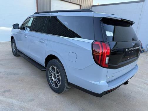 2025 Ford Expedition Max Active 4x2