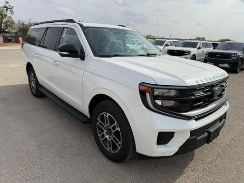 2025 Ford Expedition Max Active 4x2