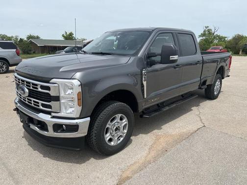 2025 Ford F-350 XLT