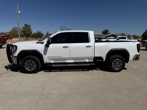 2024 GMC Sierra 2500 SLT