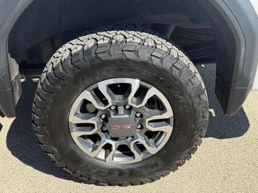 2024 GMC Sierra 2500 SLT