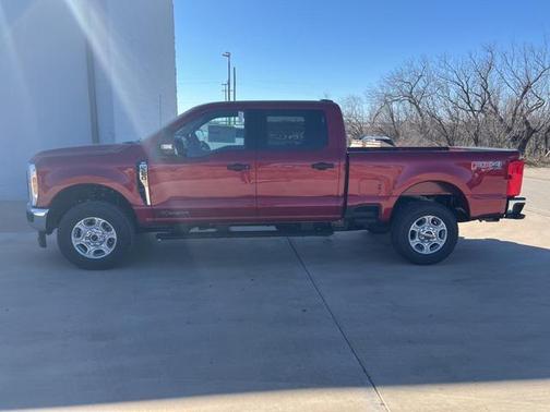 2025 Ford F-250 XLT