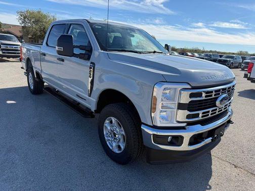 Avalanche 2026 Ford F-250 XLT