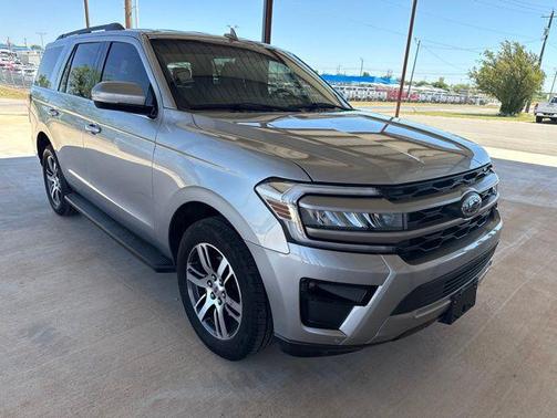 Iconic Silver Metallic 2024 Ford Expedition XLT